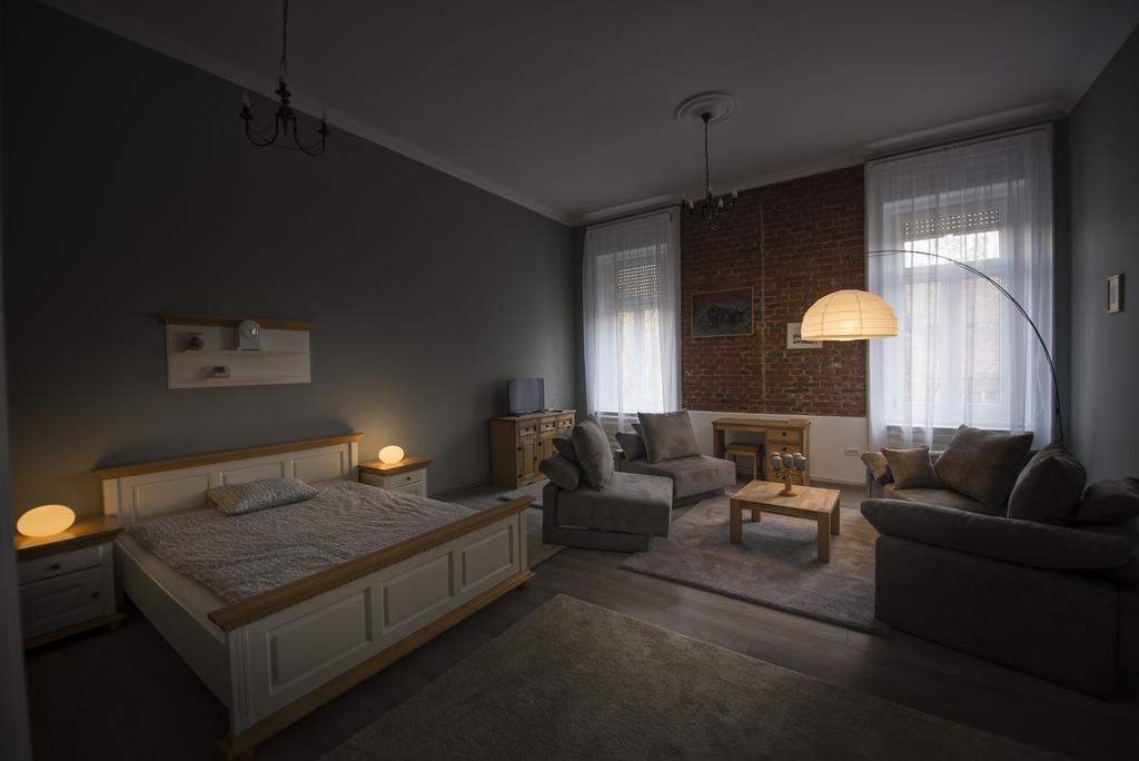 Apartament Maria Timişoara Buitenkant foto